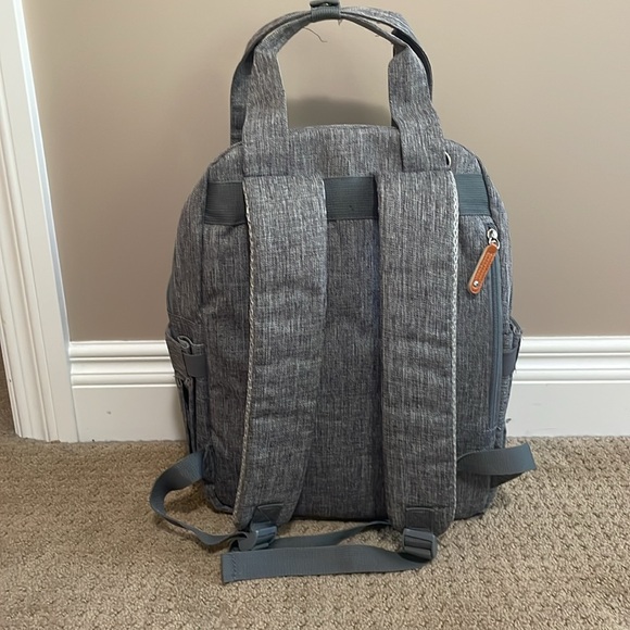 Lil’ Elephant diaper bag - Picture 2 of 8